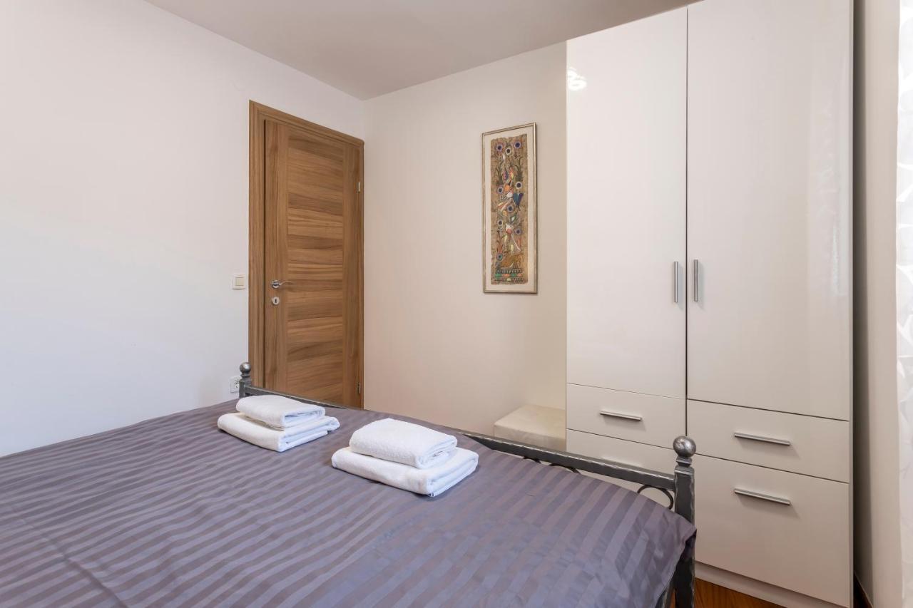 Apartments And Rooms Villa Erede Split Exterior foto